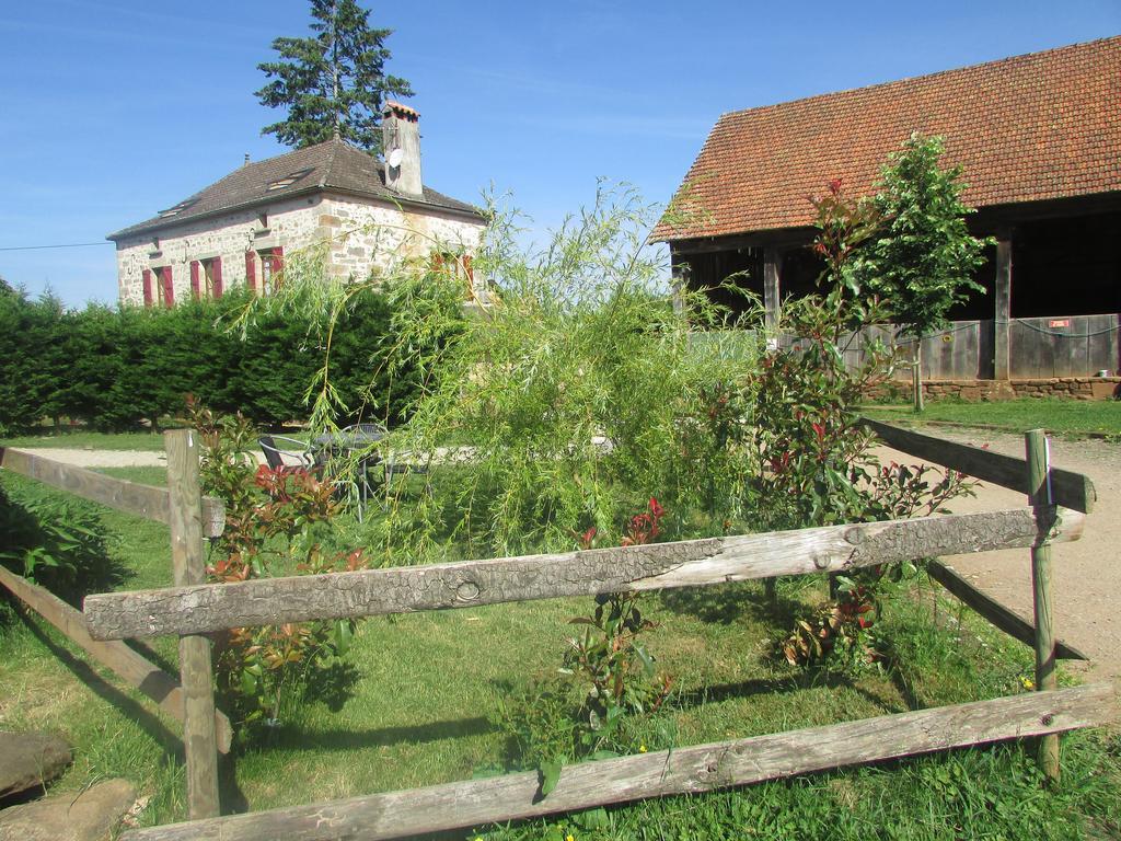 Ecuries De Saint Maurice- Maison D'Hotes De Gondou Lacapelle-Marival Екстериор снимка
